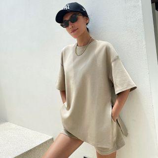 Crewneck Plain Oversize Split Top / High-waist Plain Wide Leg Shorts