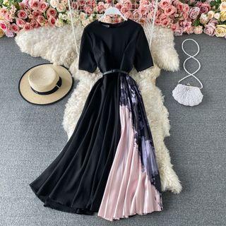 Plain Pleated Elbow Sleeve Dress