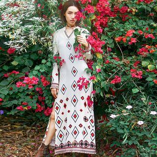 V-neck Patterned Long-sleeve Midi Dress