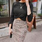 Knotted-hem Slim Cropped T-shirt
