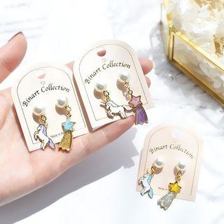 Non-matching Faux Pearl Unicorn & Shooting Star Dangle Earring