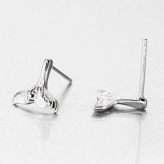 Whale Tail Earring