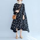 3/4 Sleeve Dip-back Patterned Midi Dress