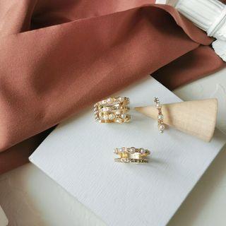 Faux Pearl Stud Ring