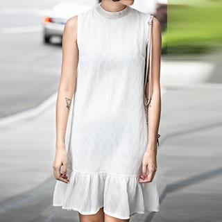 Sleeveless Ruffle-hem Shift Dress