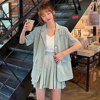 Short-sleeve Blazer / Pleated Skirt / Camisole Top