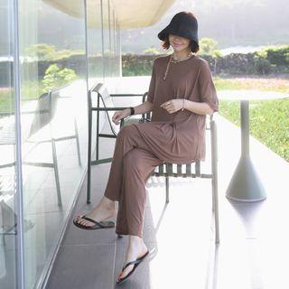 Set: Pintuck-trim T-shirt + Wide-leg Pants