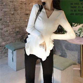 Ruffled-trim V-neck Knit Top