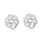 14k/585 White Gold Diamond Cut Flower Stud Earrings