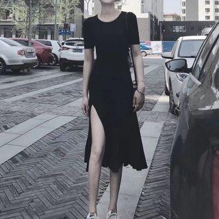 Short-sleeve Midi Slit T-shirt Dress
