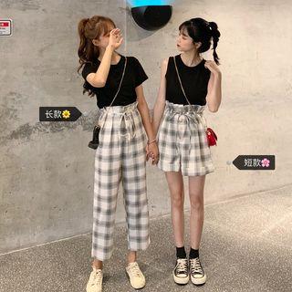 Sleeveless Top / Short-sleeve T-shirt / Plaid Shorts / Regular-fit Pants