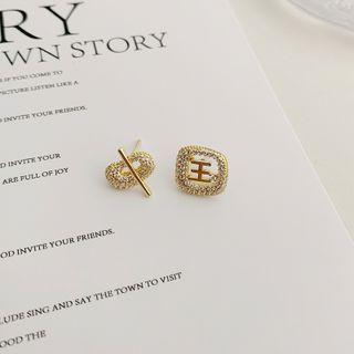 Rhinestone Chinese Characters Asymmetrical Alloy Earring 1 Pair - Gold - One Size