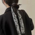 Fabric Wooden Hair Stick 2544a - Black & White - One Size