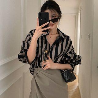 Long Sleeve Loose-fit Shirt / Plain Skirt
