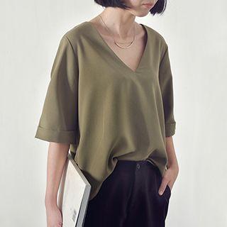 Elbow-sleeve V-neck Chiffon Top