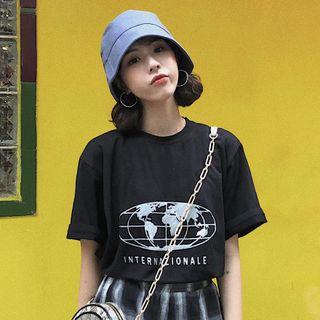 Short-sleeve Printed T-shirt / Plaid Shorts