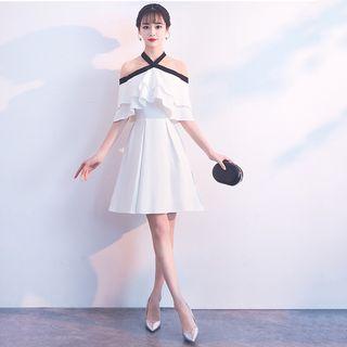 Contrast-trim Halter Elbow-sleeve A-line Dress