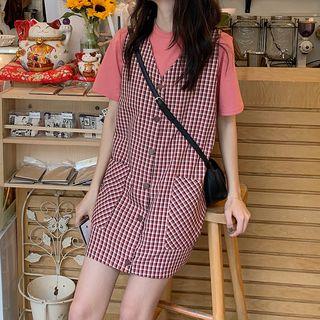 Short Sleeve Plain T-shirt / Check Pinafore Dress
