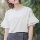 V-neck Ruffle Trim Short-sleeve T-shirt