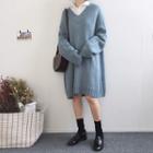 Plain V-neck Long-sleeve Loose-fit Knit Dress