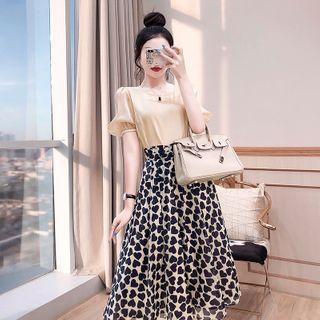 Set: Short-sleeve Blouse + Heart Pattern Midi A-line Skirt