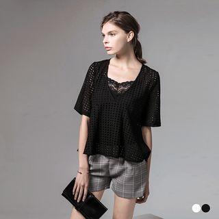 Eyelet Top Black - M