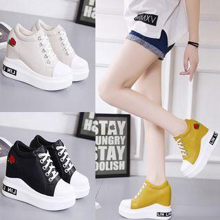 Platform Hidden-wedge Rose Print Sneakers