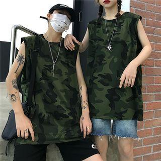 Sleeveless Camo Print T-shirt