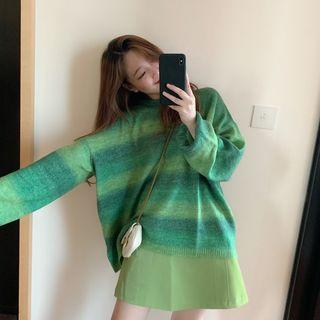 Gradient Loose-fit Sweater / Faux-leather Skirt