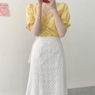 Square-neck Short-sleeve Blouse / Flower Detail Midi A-line Skirt