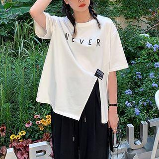 Lettering Slit Short-sleeve Top