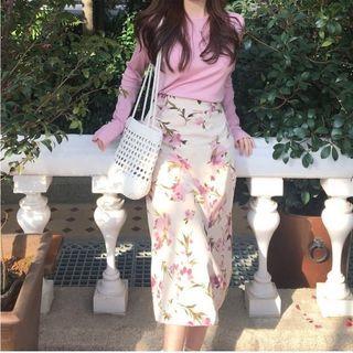 Floral Midi Skirt / Long-sleeve T-shirt
