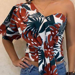 Short-sleeve One Shoulder Printed Top