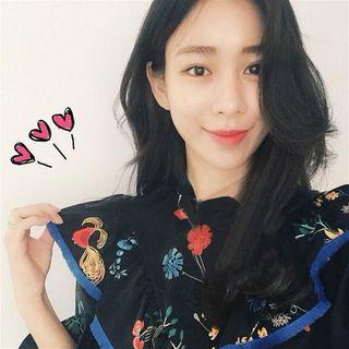 Fringed V-neck Bell-sleeve Mock-neck Long Sleeve Top