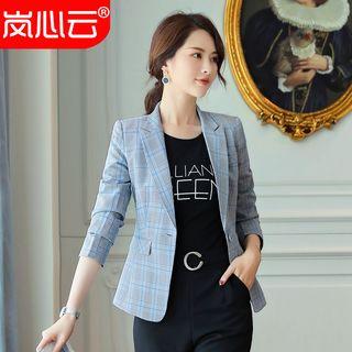 Plaid Blazer / Dress Shorts / Plain Cropped Dress Pants / Set