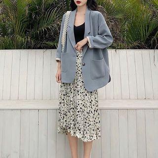 Boxy Blazer / Rib Knit Tank Top / Print Midi Skirt