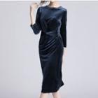 3/4-sleeve Midi Straight-fit Velvet Dress