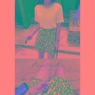 Wrap-front Zip-side Leopard Shorts