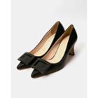 Buckle-accent Pointy Pumps