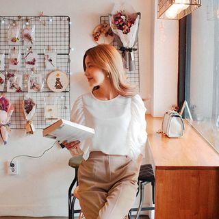 Frill-side Chiffon Blouse