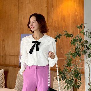 Capelet Lace Blouse With Ribbon