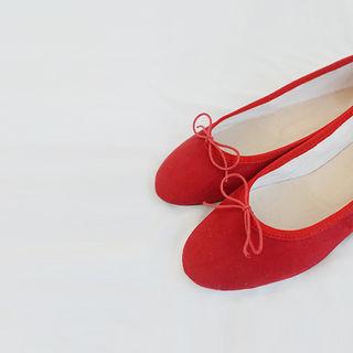 Ribbon Round-toe Faux-suede Flats