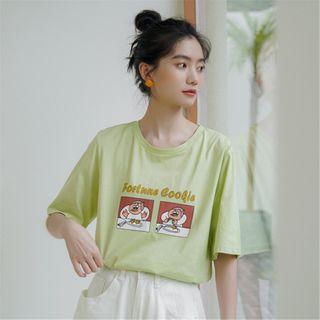 Short-sleeve Graphic Print T-shirt / Denim Shorts