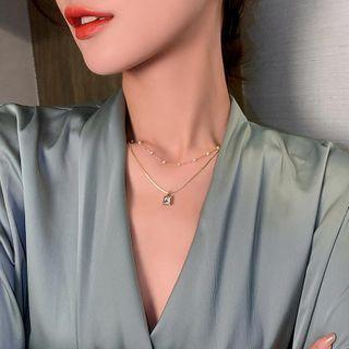 Rhinestone Square Pendant Faux Pearl Layered Choker Necklace Gold - One Size