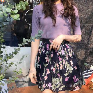 Plain Long-sleeve T-shirt / Flower Print Mini Skirt