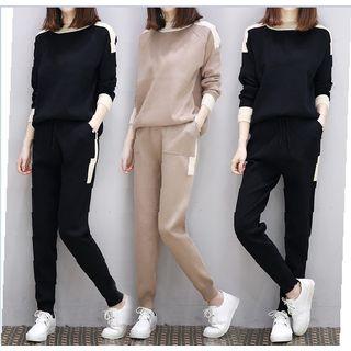 Set: Contrast Trim Sweater + Jogger Pants