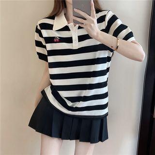 Set: Short-sleeve Striped T-shirt + Pleated Skirt