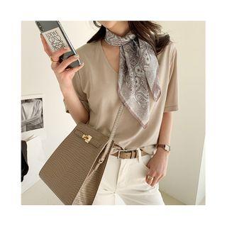 Scoop-neck Plain T-shirt Beige - One Size