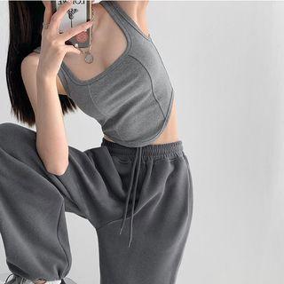 Deep Square-neck Crop Tank Top