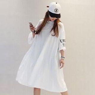 Letter 3/4-sleeve Dress
